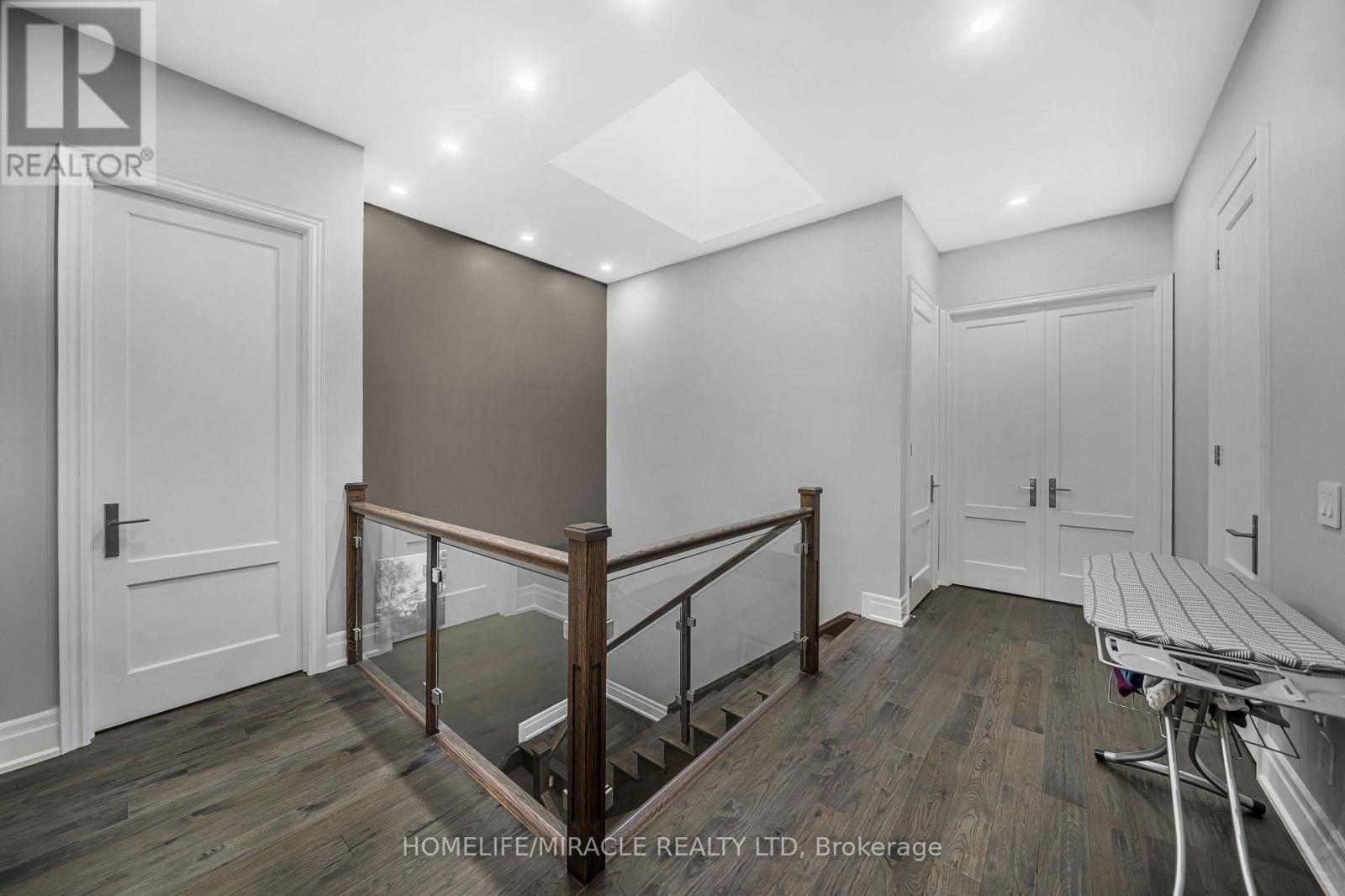 1215 Pondside Trail, Oakville, Ontario  L6M 5M6 - Photo 27 - W12584554