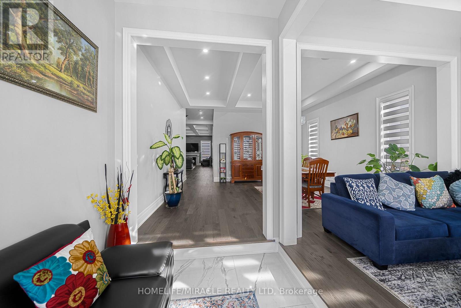 1215 Pondside Trail, Oakville, Ontario  L6M 5M6 - Photo 7 - W12584554