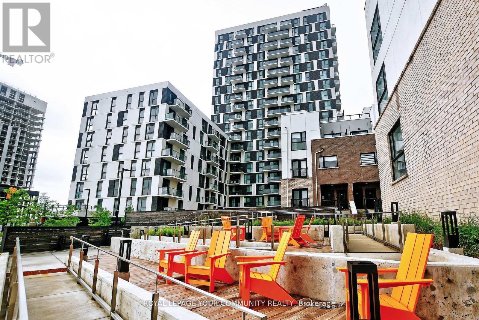 1801 - 335 WHEAT BOOM DRIVE, Oakville, Ontario