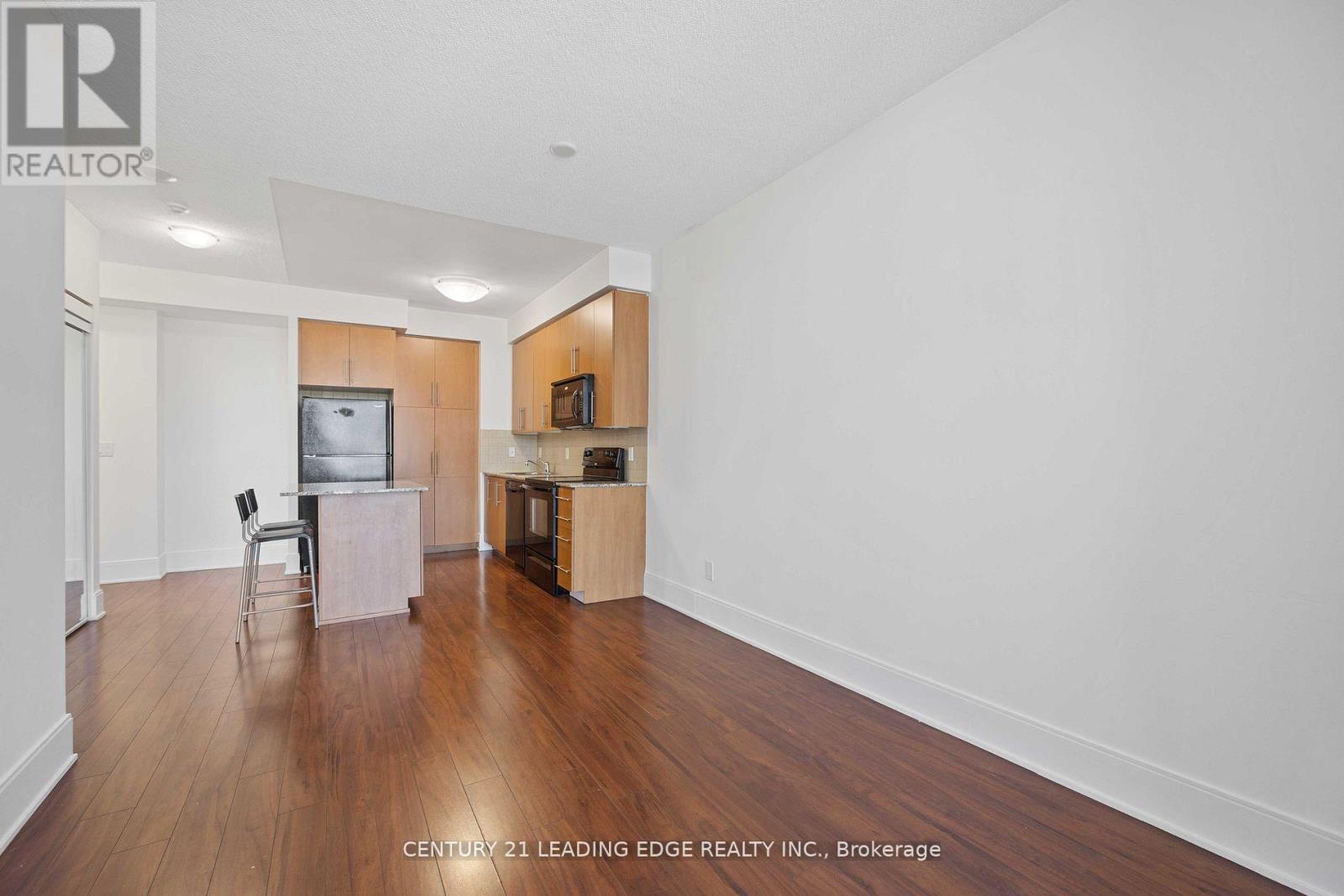 1506 - 330 Burnhamthorpe Road W, Mississauga, Ontario  L5B 0E1 - Photo 16 - W12584642