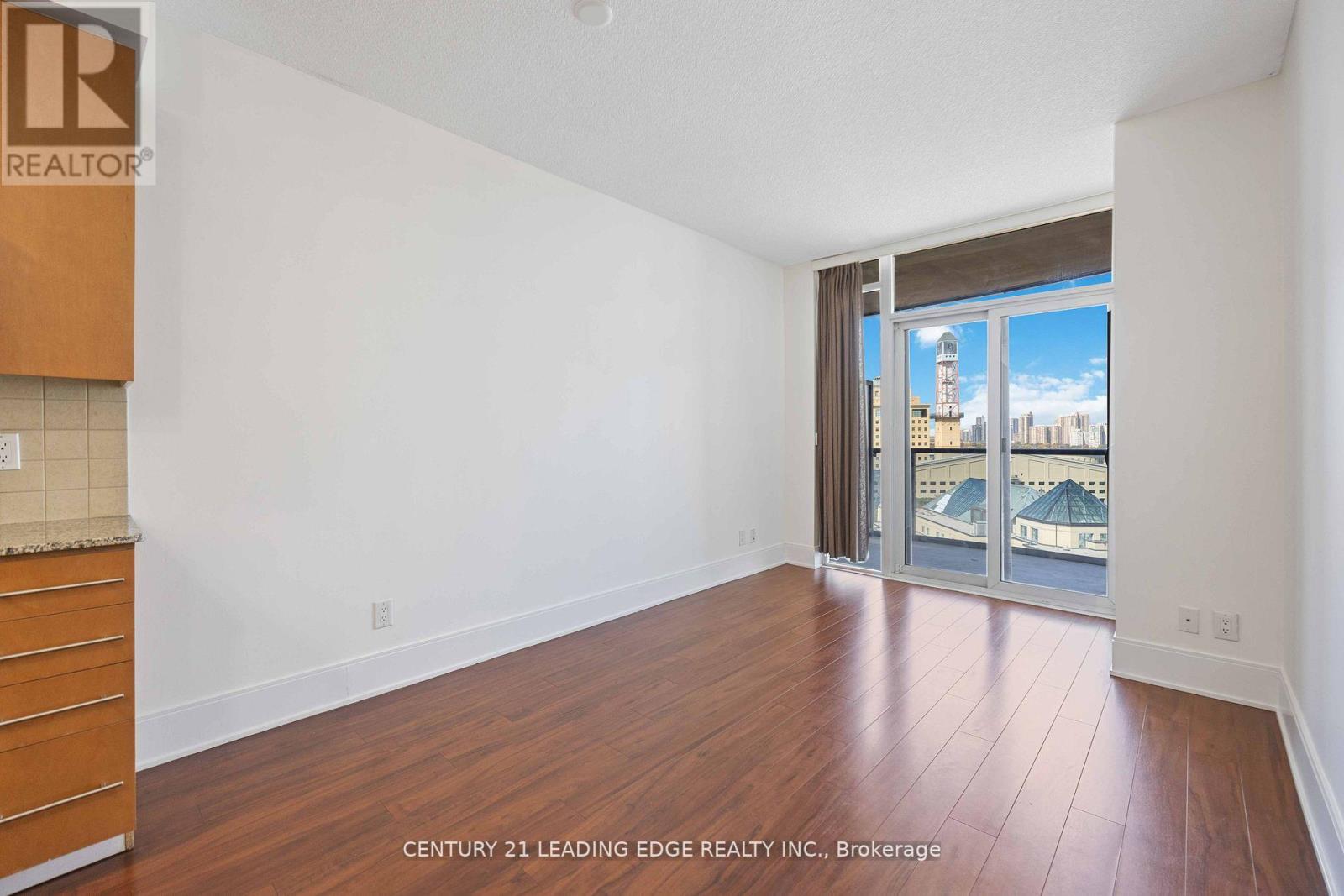 1506 - 330 Burnhamthorpe Road W, Mississauga, Ontario  L5B 0E1 - Photo 22 - W12584642