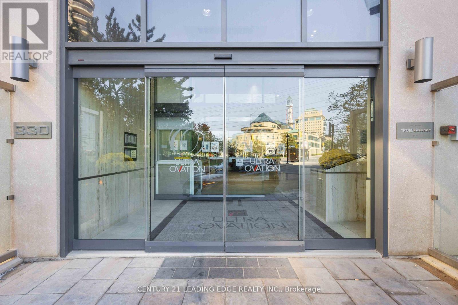 1506 - 330 Burnhamthorpe Road W, Mississauga, Ontario  L5B 0E1 - Photo 3 - W12584642