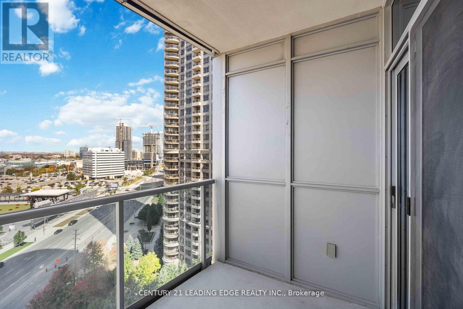 1506 - 330 Burnhamthorpe Road W, Mississauga, Ontario  L5B 0E1 - Photo 32 - W12584642