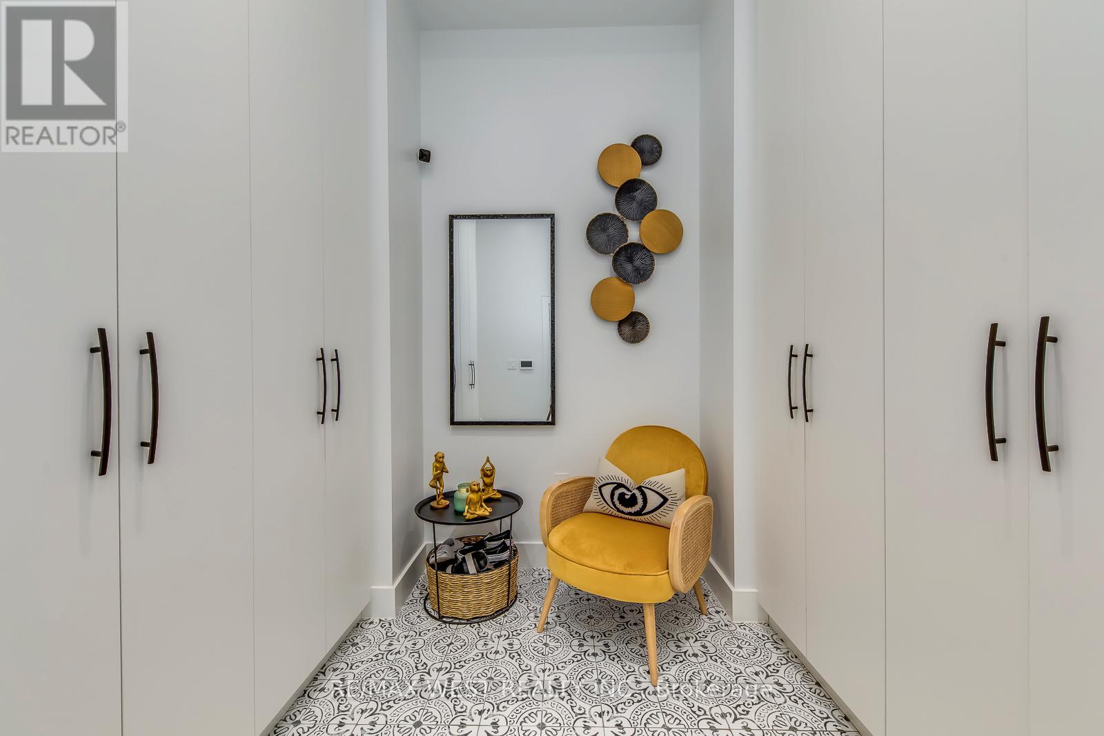 6 Creston Road, Toronto, Ontario  M6A 1J1 - Photo 24 - W12584644