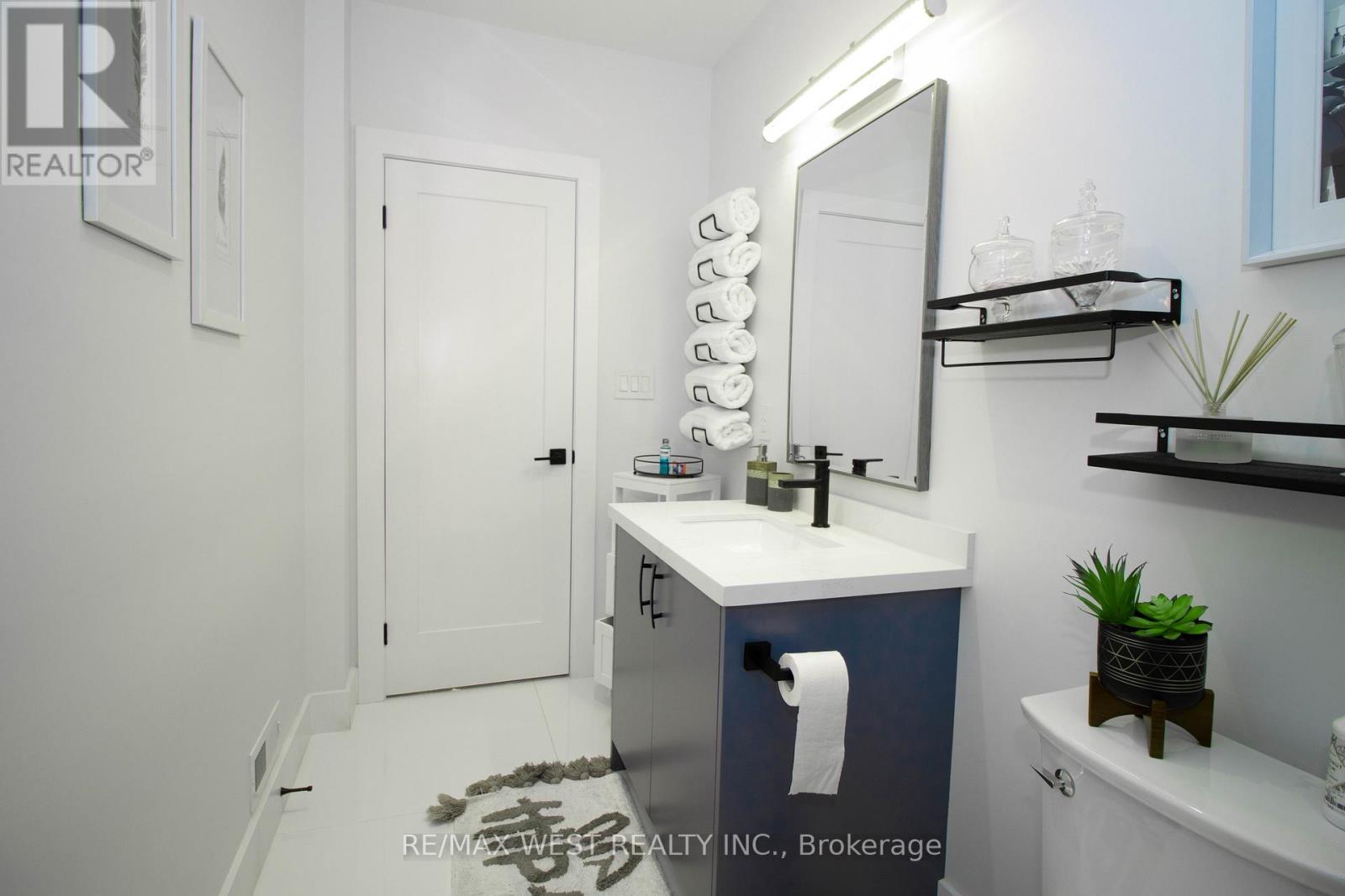 6 Creston Road, Toronto, Ontario  M6A 1J1 - Photo 46 - W12584644