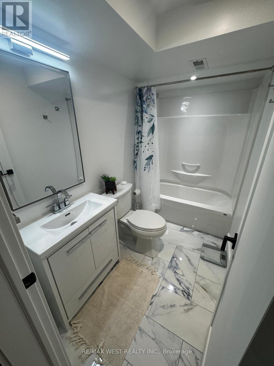 6 Creston Road, Toronto, Ontario  M6A 1J1 - Photo 47 - W12584644