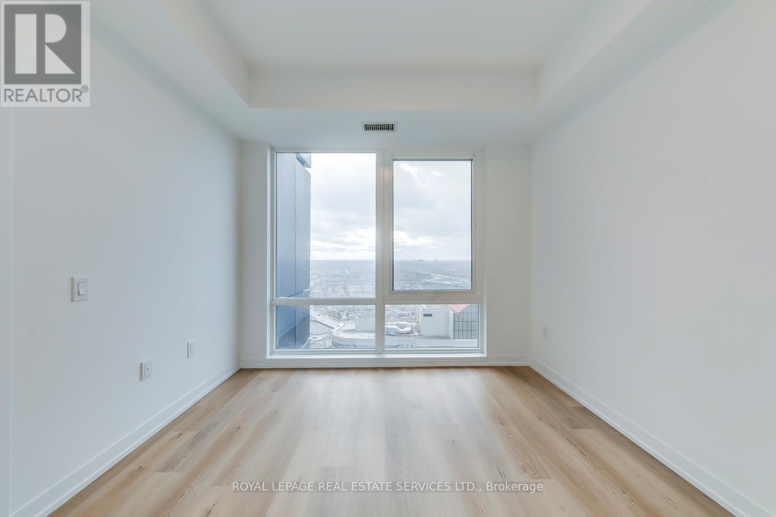 2509 - 395 Square One Drive, Mississauga, Ontario  L5B 0P6 - Photo 10 - W12584646