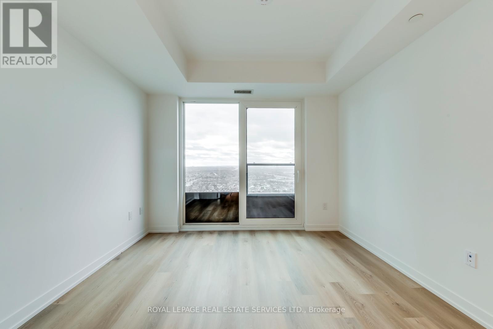 2509 - 395 Square One Drive, Mississauga, Ontario  L5B 0P6 - Photo 20 - W12584646