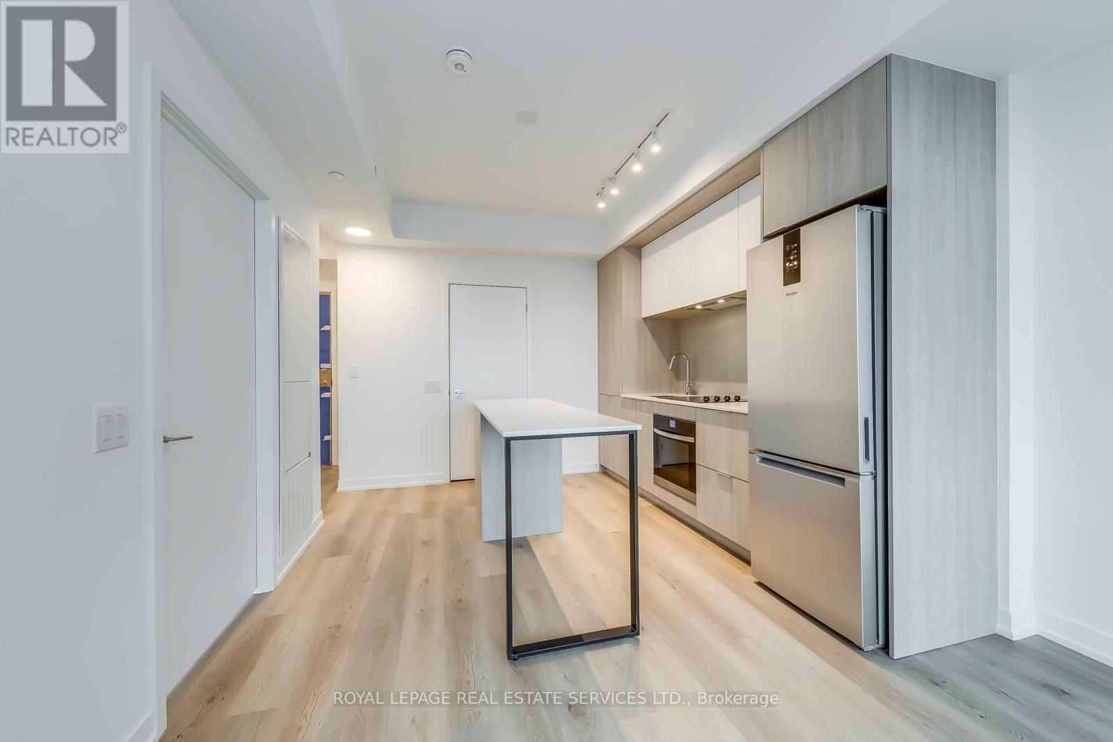 2509 - 395 Square One Drive, Mississauga, Ontario  L5B 0P6 - Photo 23 - W12584646