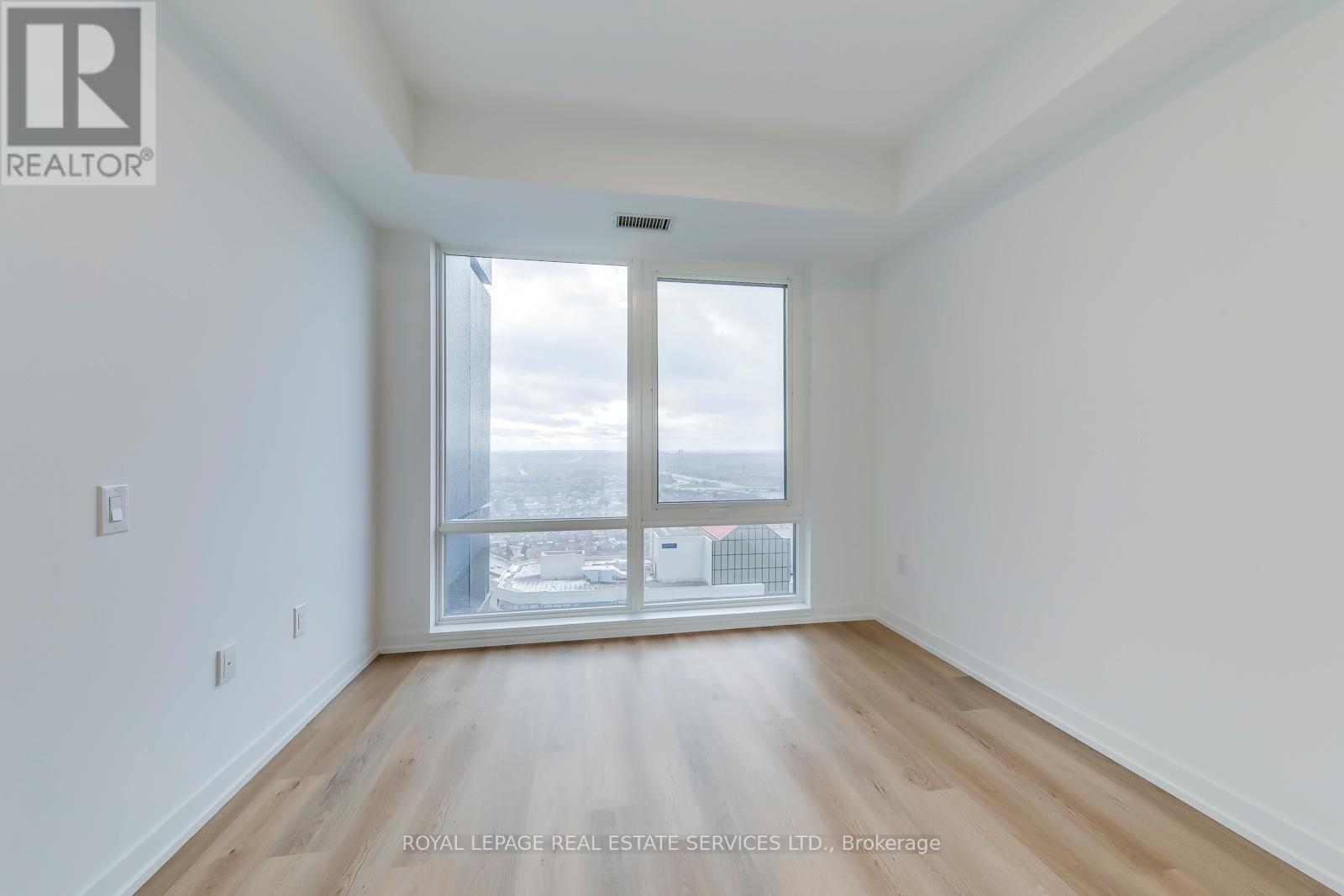 2509 - 395 Square One Drive, Mississauga, Ontario  L5B 0P6 - Photo 9 - W12584646