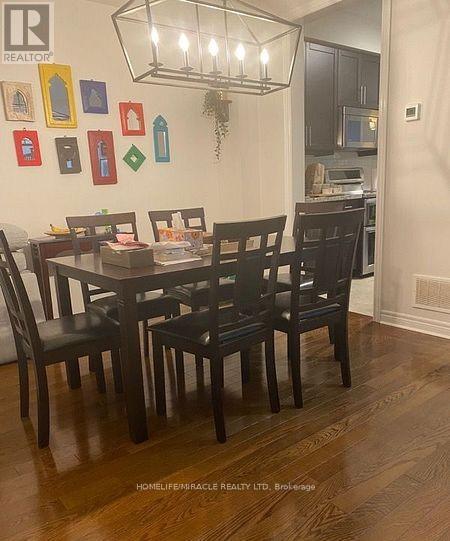 34 Cedarcrest Street, Caledon, Ontario  L7C 3P9 - Photo 6 - W12584686