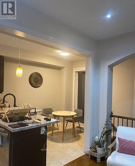 34 Cedarcrest Street, Caledon, Ontario  L7C 3P9 - Photo 7 - W12584686