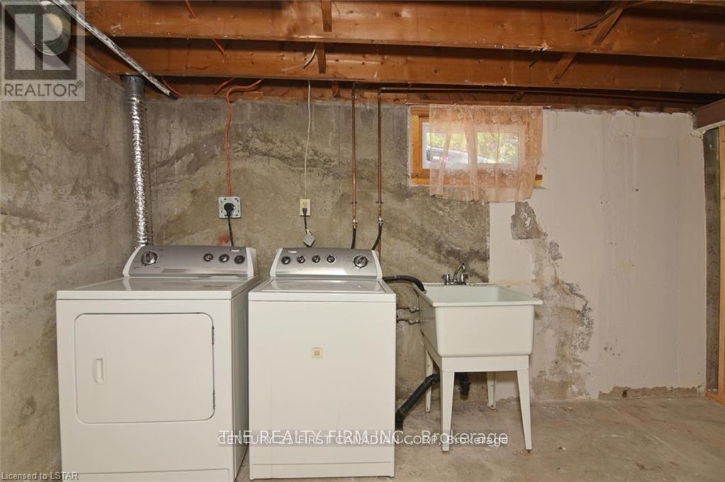 65 Irving Place, London East, Ontario  N5V 2H6 - Photo 18 - X12584732