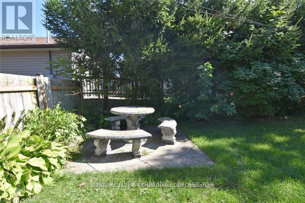65 Irving Place, London East, Ontario  N5V 2H6 - Photo 26 - X12584732