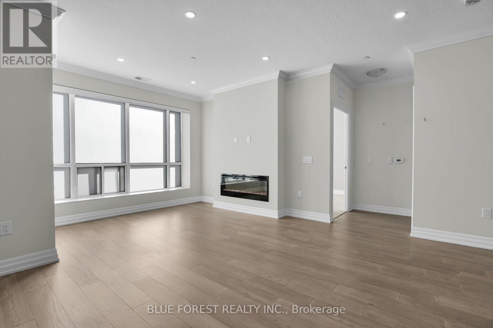 Photo 16 of 43 for 107 - 460 Callaway Road