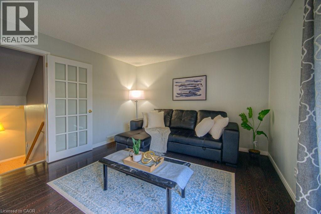 211 Veronica Drive Unit# 10, Kitchener, Ontario N2A 2R8 - Photo 4 - 40777091