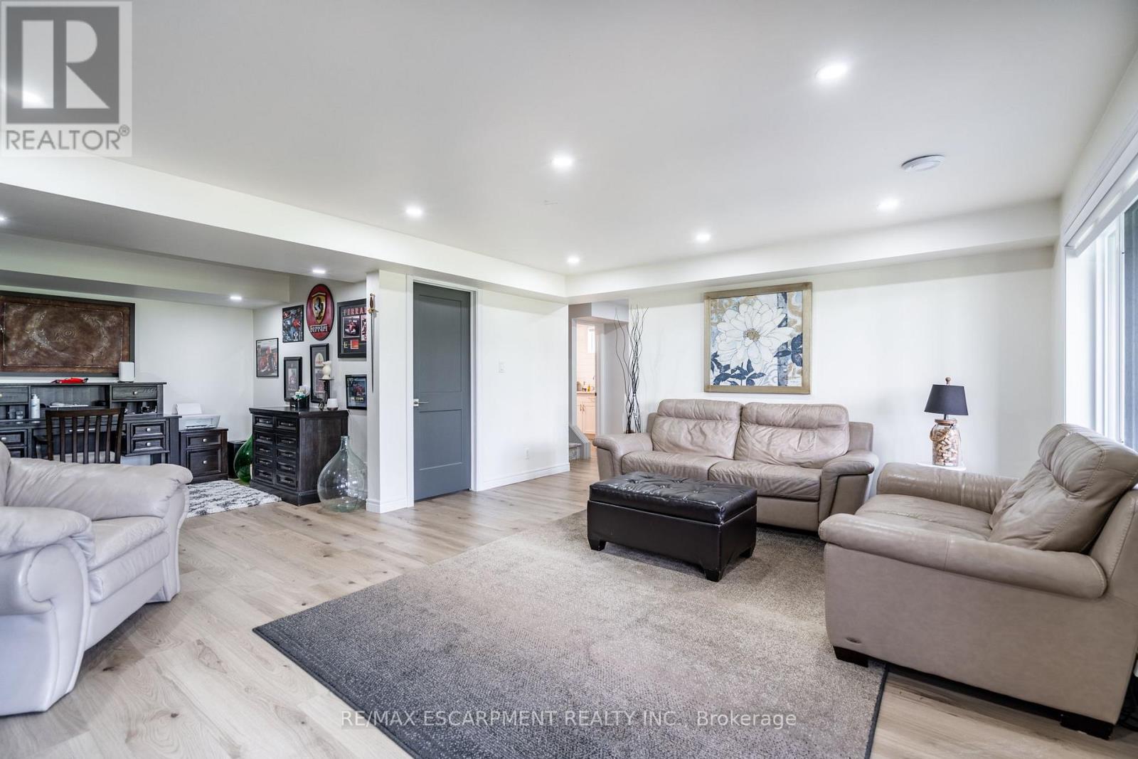 16 Whiting Drive, Brant, Ontario  N3L 0B2 - Photo 34 - X12584486