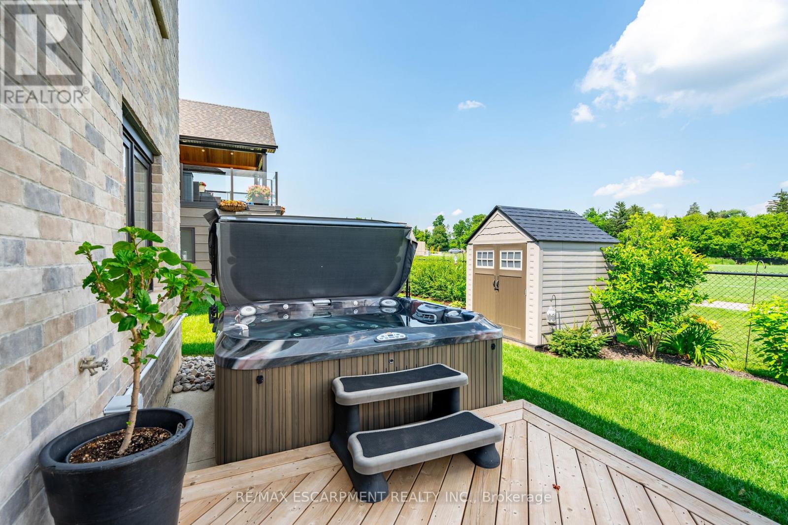 16 Whiting Drive, Brant, Ontario  N3L 0B2 - Photo 38 - X12584486