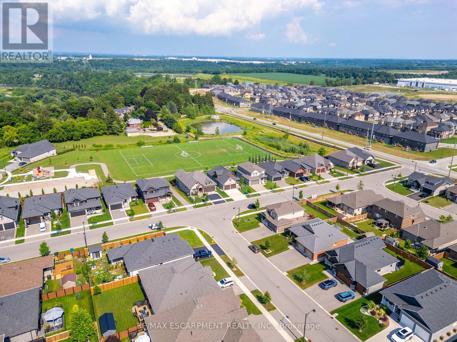 16 Whiting Drive, Brant, Ontario  N3L 0B2 - Photo 44 - X12584486