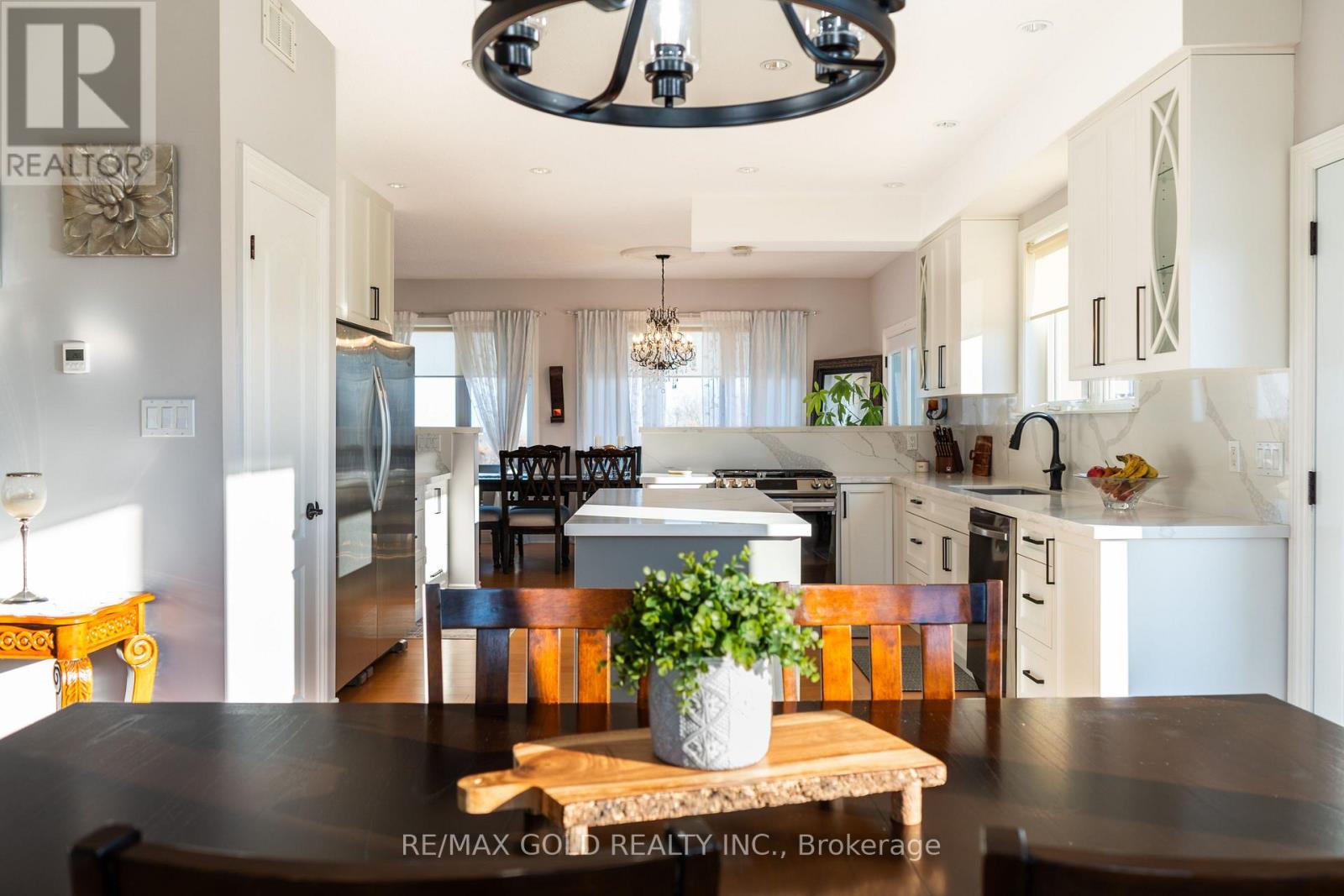 248203 5 Sideroad Road, Mono, Ontario  L9W 6L1 - Photo 11 - X12584524