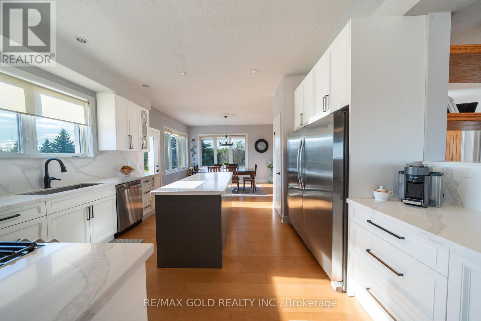 248203 5 Sideroad Road, Mono, Ontario  L9W 6L1 - Photo 17 - X12584524