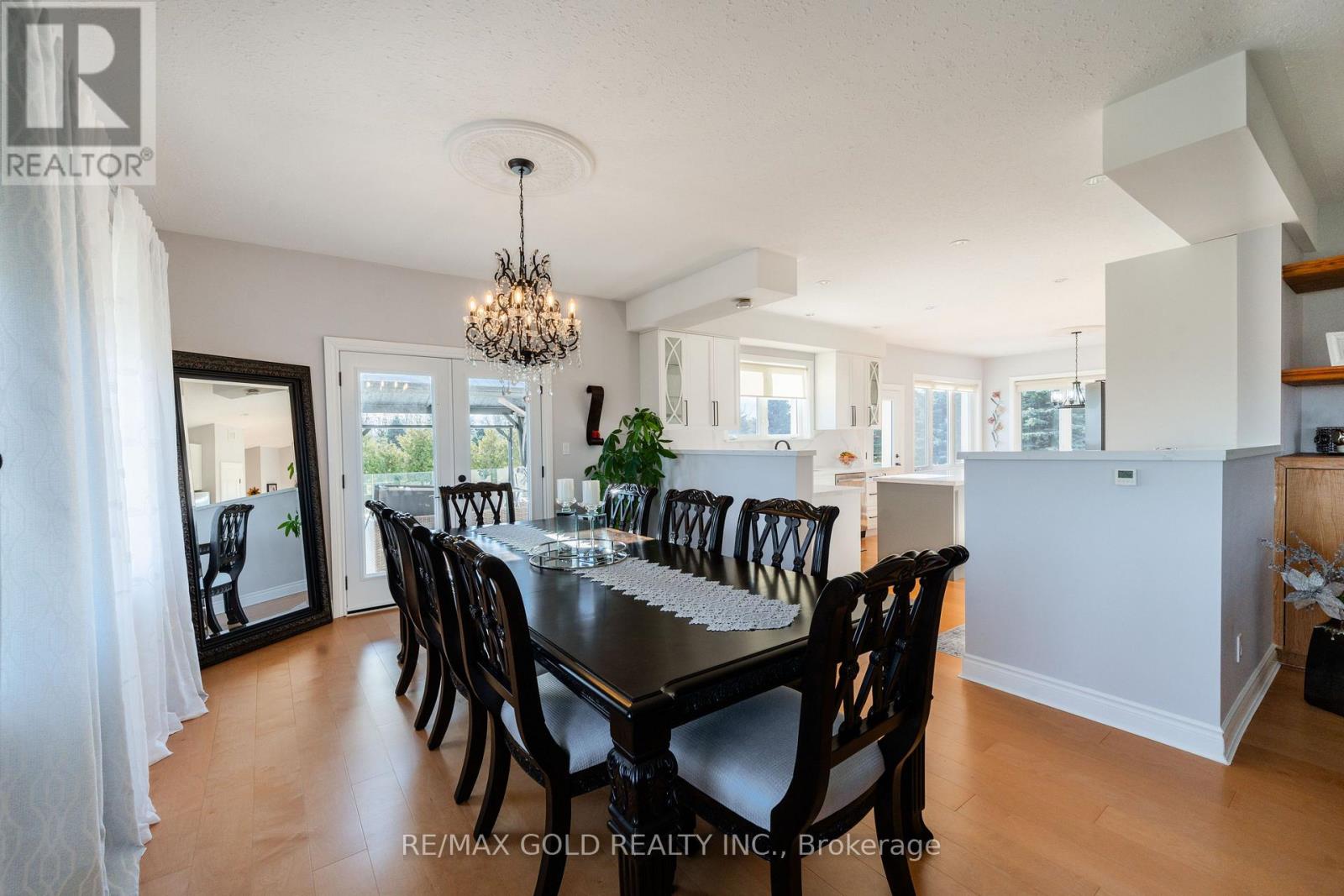 248203 5 Sideroad Road, Mono, Ontario  L9W 6L1 - Photo 19 - X12584524