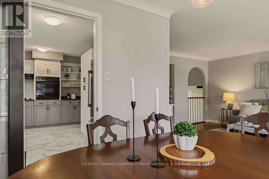 56 Elgar Avenue, Hamilton, Ontario  L9C 4E1 - Photo 16 - X12584632