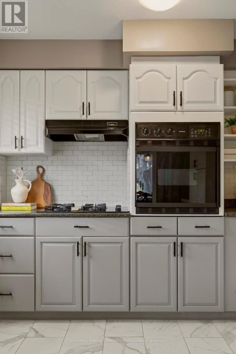 56 Elgar Avenue, Hamilton, Ontario  L9C 4E1 - Photo 19 - X12584632