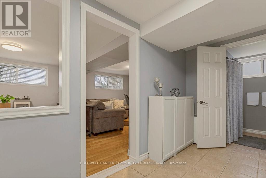 56 Elgar Avenue, Hamilton, Ontario  L9C 4E1 - Photo 32 - X12584632