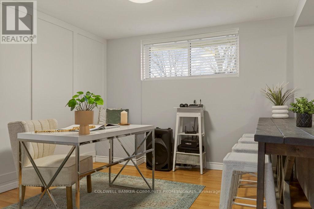 56 Elgar Avenue, Hamilton, Ontario  L9C 4E1 - Photo 37 - X12584632