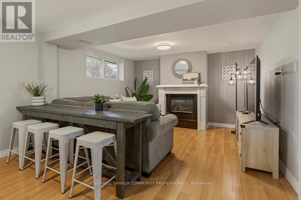 56 Elgar Avenue, Hamilton, Ontario  L9C 4E1 - Photo 39 - X12584632