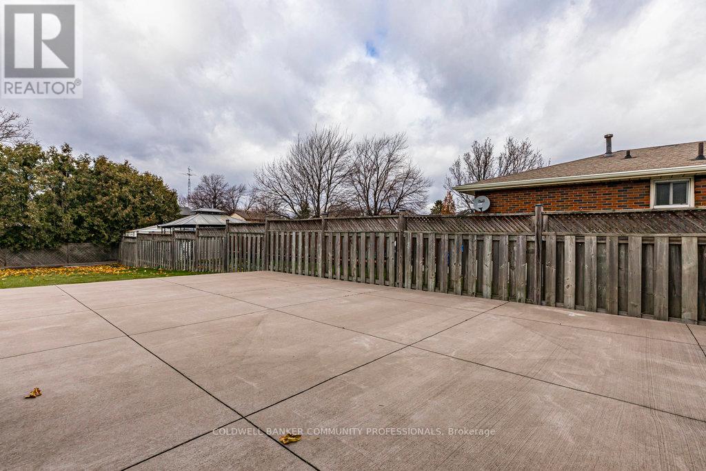 56 Elgar Avenue, Hamilton, Ontario  L9C 4E1 - Photo 45 - X12584632