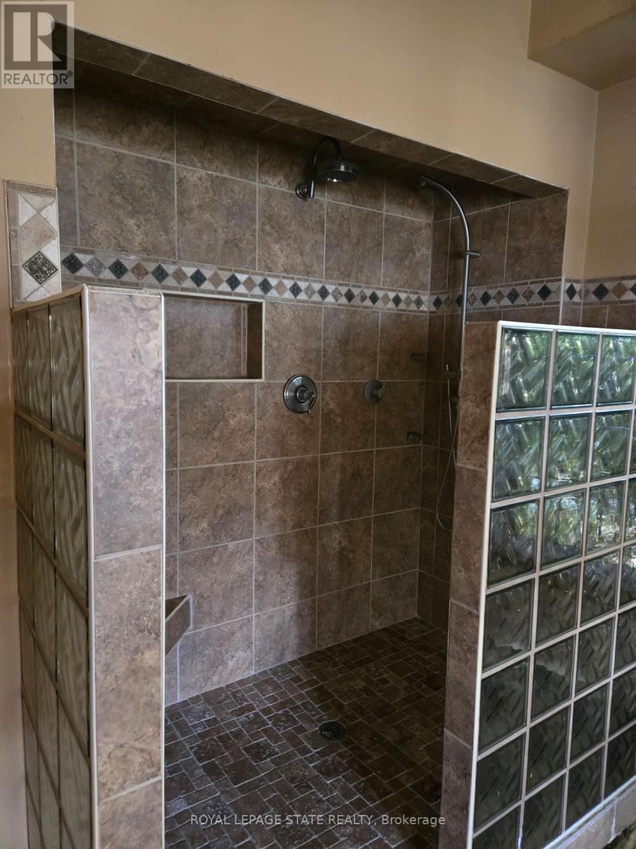 164 Thorold Road, Welland, Ontario  L3C 3V6 - Photo 14 - X12584652