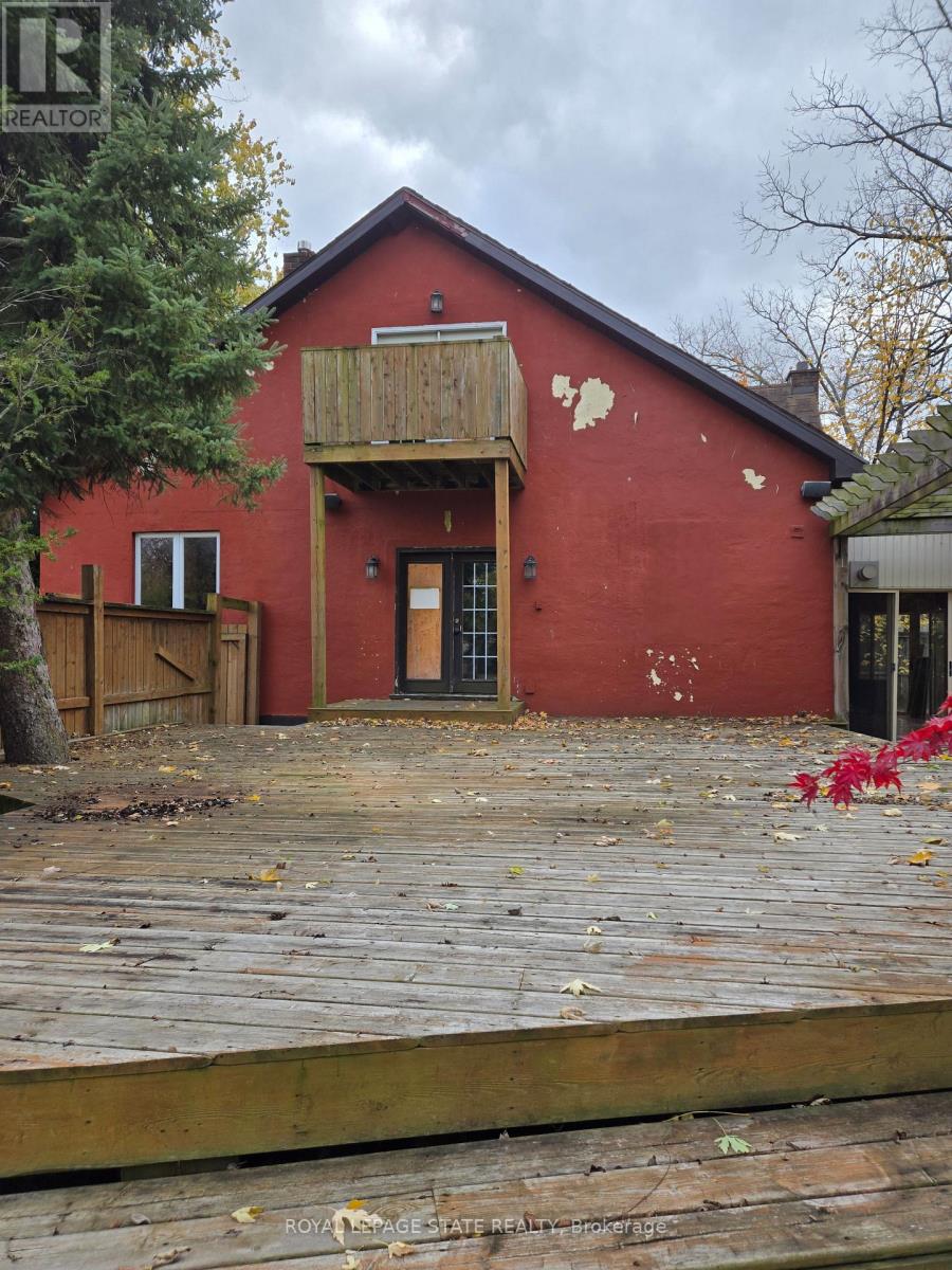 164 Thorold Road, Welland, Ontario  L3C 3V6 - Photo 5 - X12584652