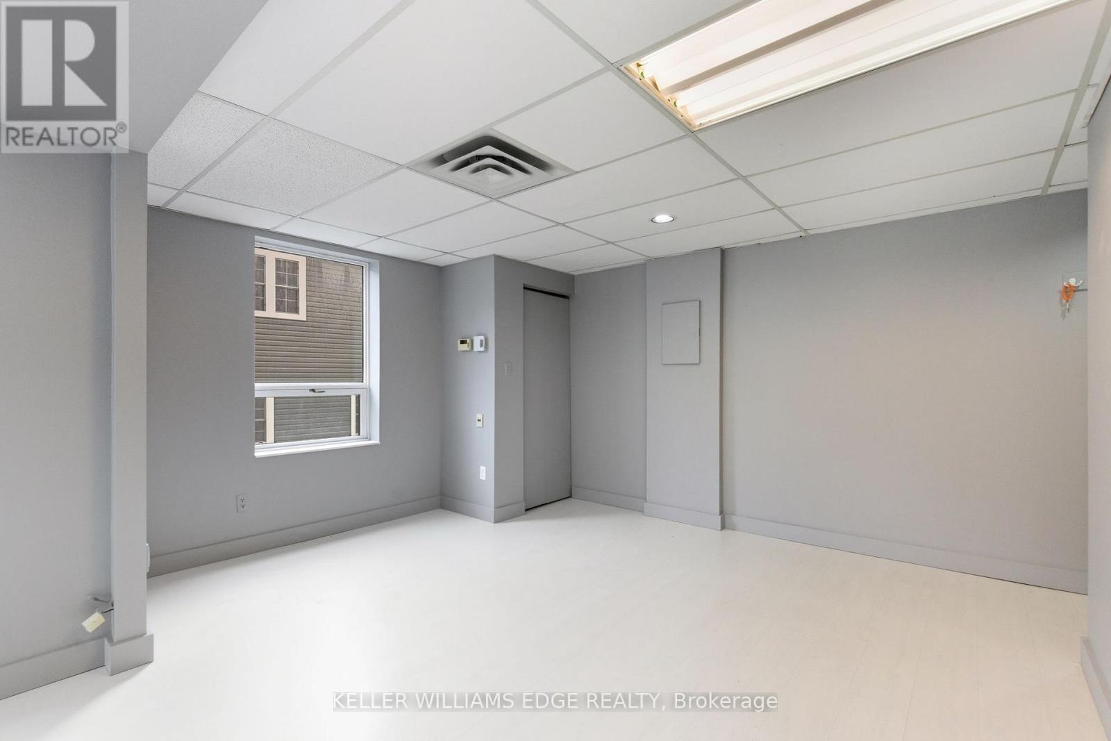 205 - 17 King Street E, Hamilton, Ontario  L9H 1B7 - Photo 6 - X12584678