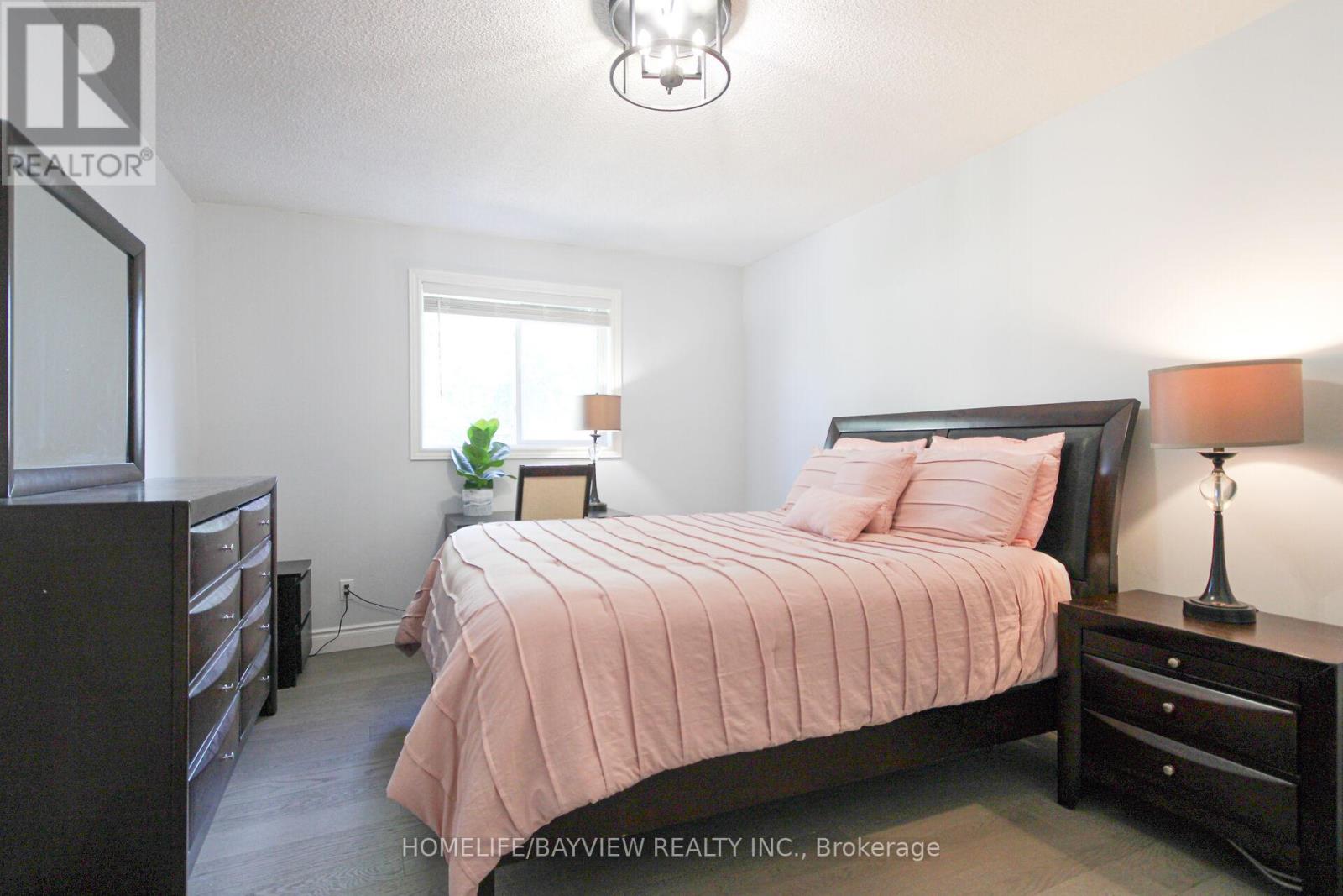 128 Cathcart Street, Hamilton, Ontario L8L 5A2 - Photo 25 - X12584696