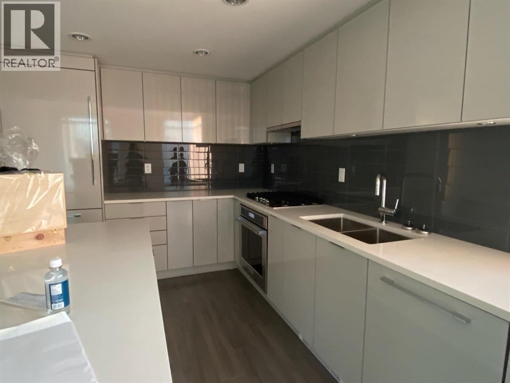 240x 2388 Madison Avenue, Burnaby, British Columbia  V5C 0K8 - Photo 2 - R3070826