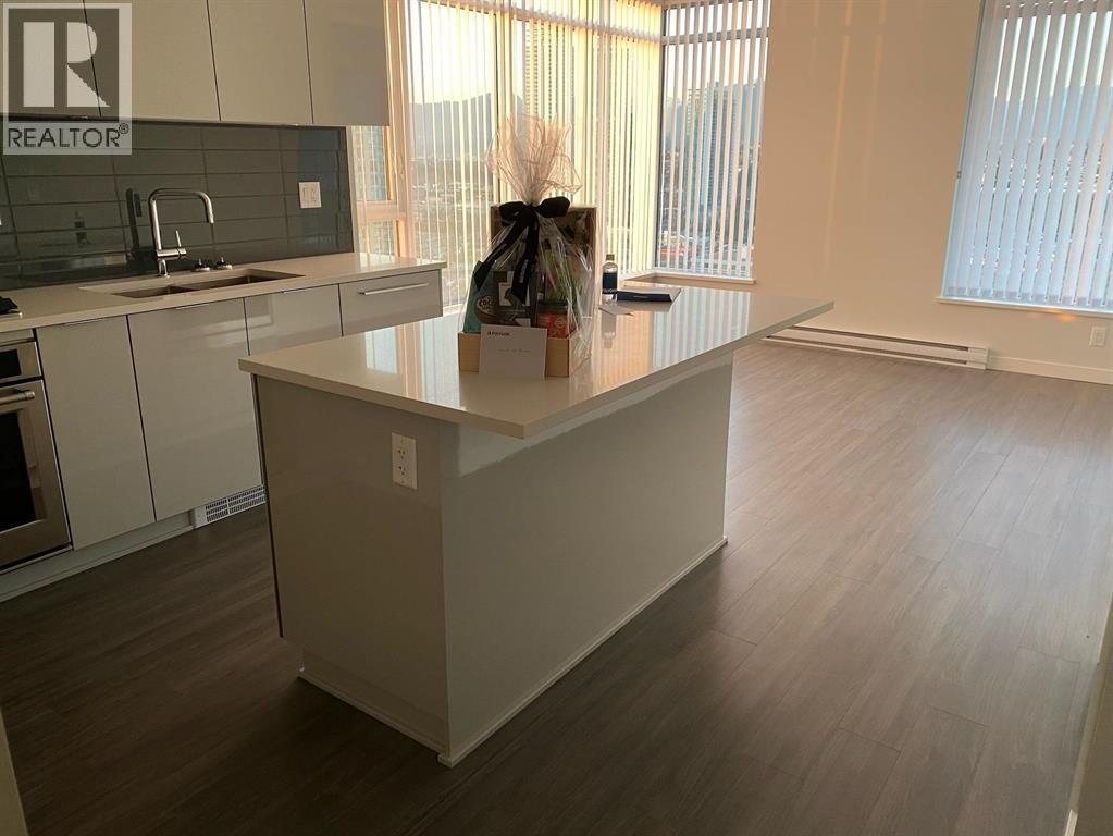 240x 2388 Madison Avenue, Burnaby, British Columbia  V5C 0K8 - Photo 3 - R3070826