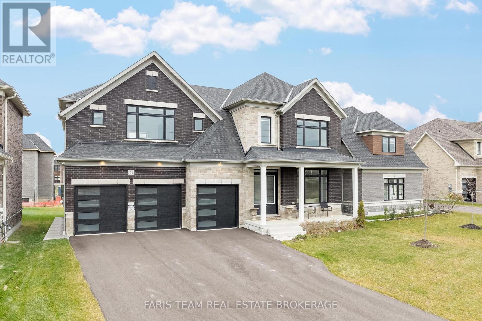 24 Magnolia Avenue, Adjala-Tosorontio, Ontario  L0G 1W0 - Photo 2 - N12581012