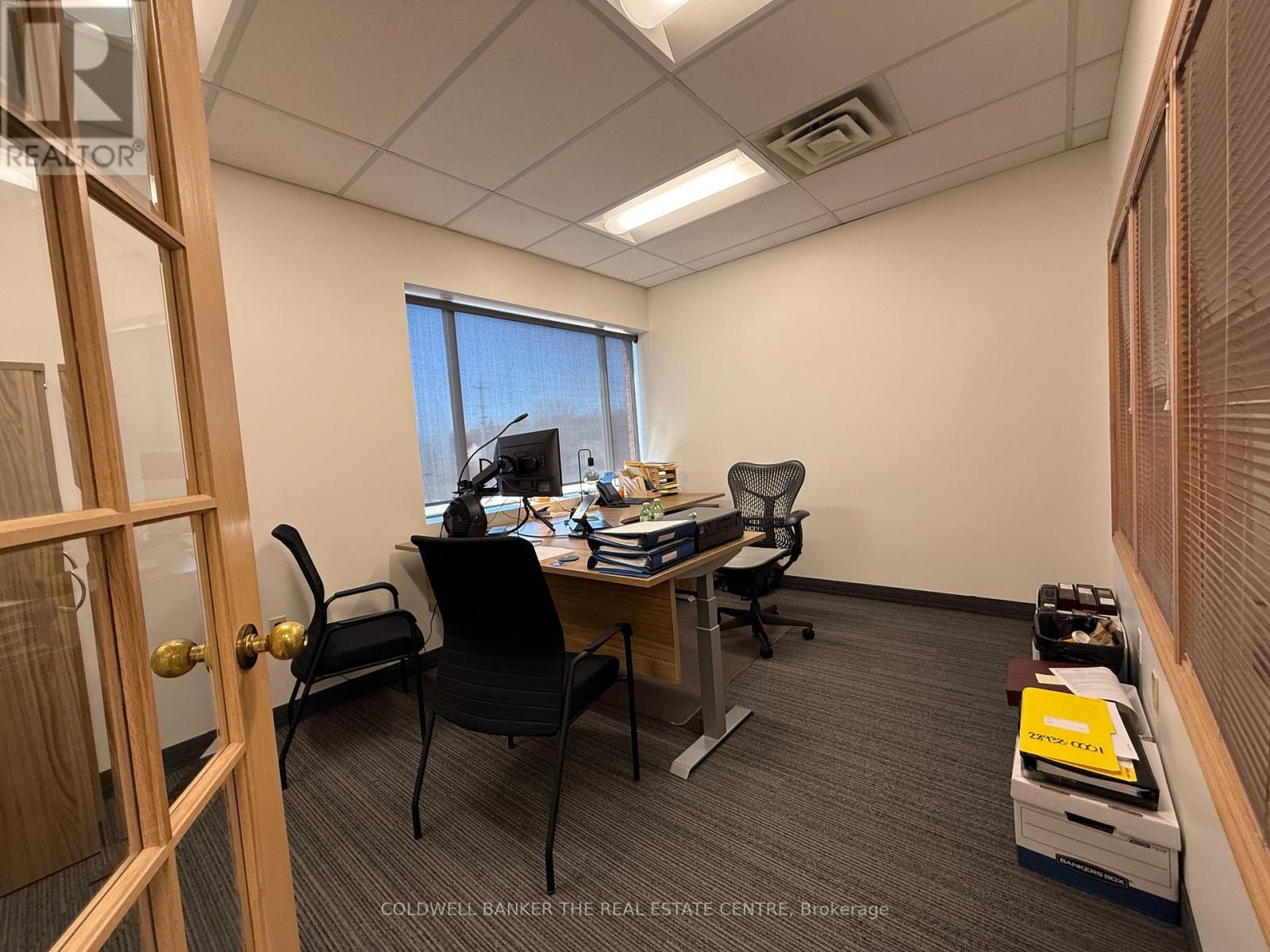 303 - 390 Davis Drive, Newmarket, Ontario L3Y 7T8 - Photo 16 - N12584496