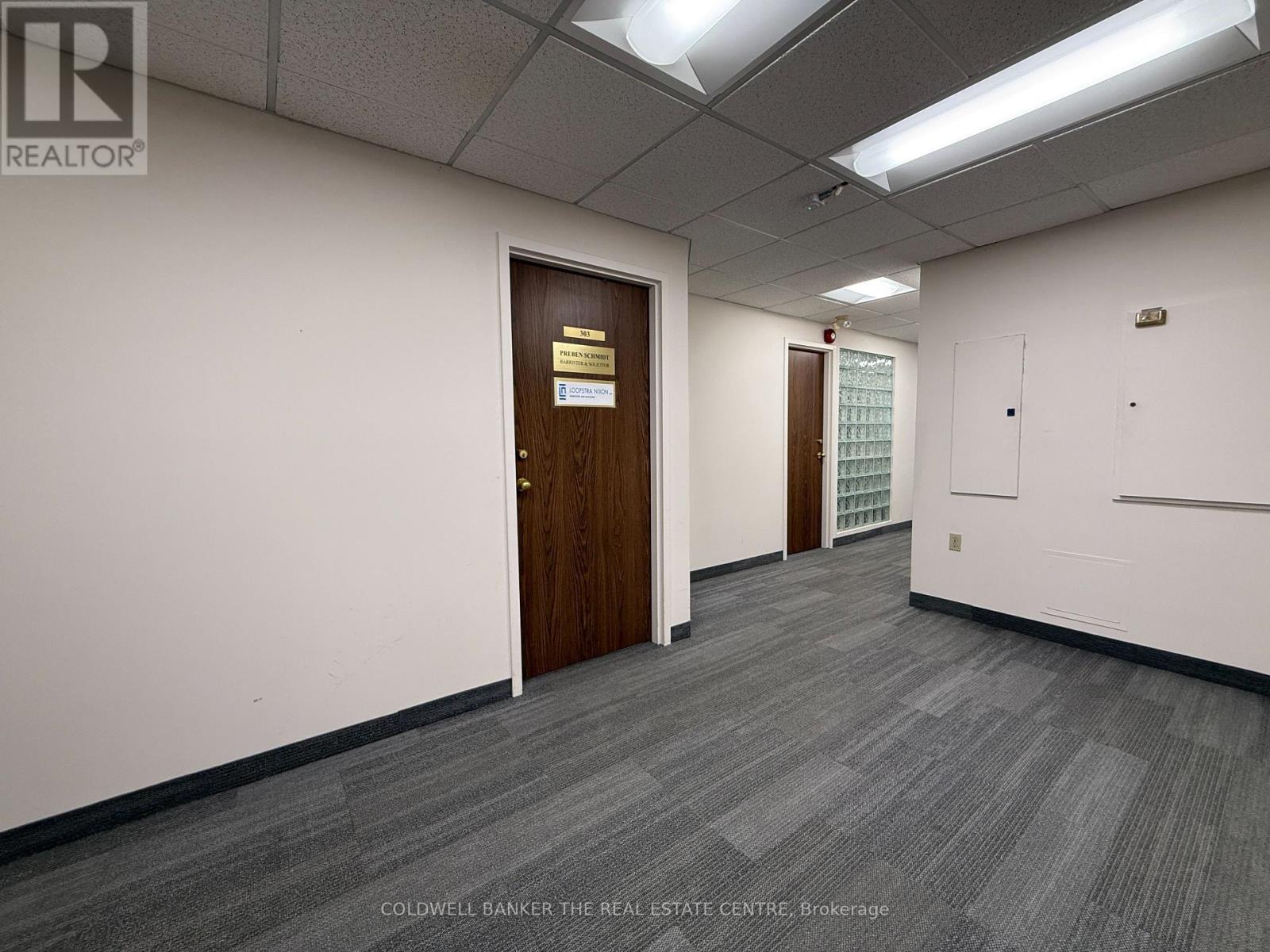 303 - 390 Davis Drive, Newmarket, Ontario L3Y 7T8 - Photo 6 - N12584496