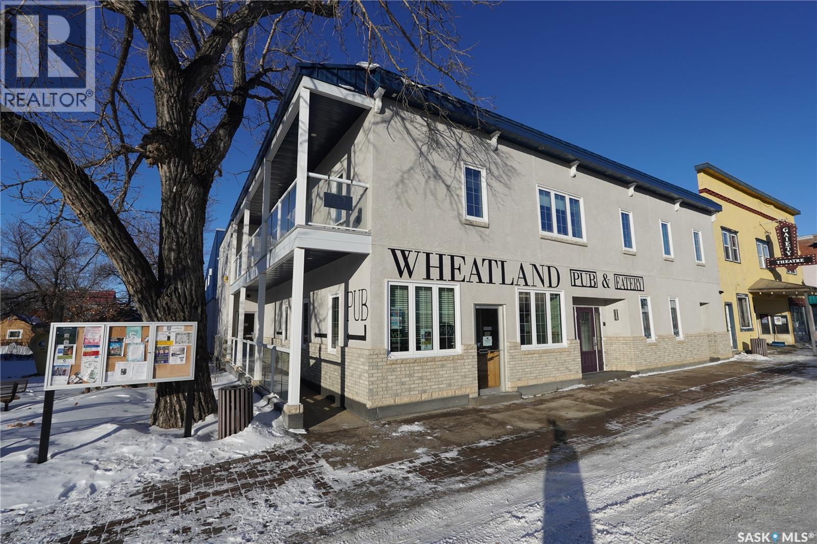 408 MAIN STREET, Gravelbourg, Saskatchewan