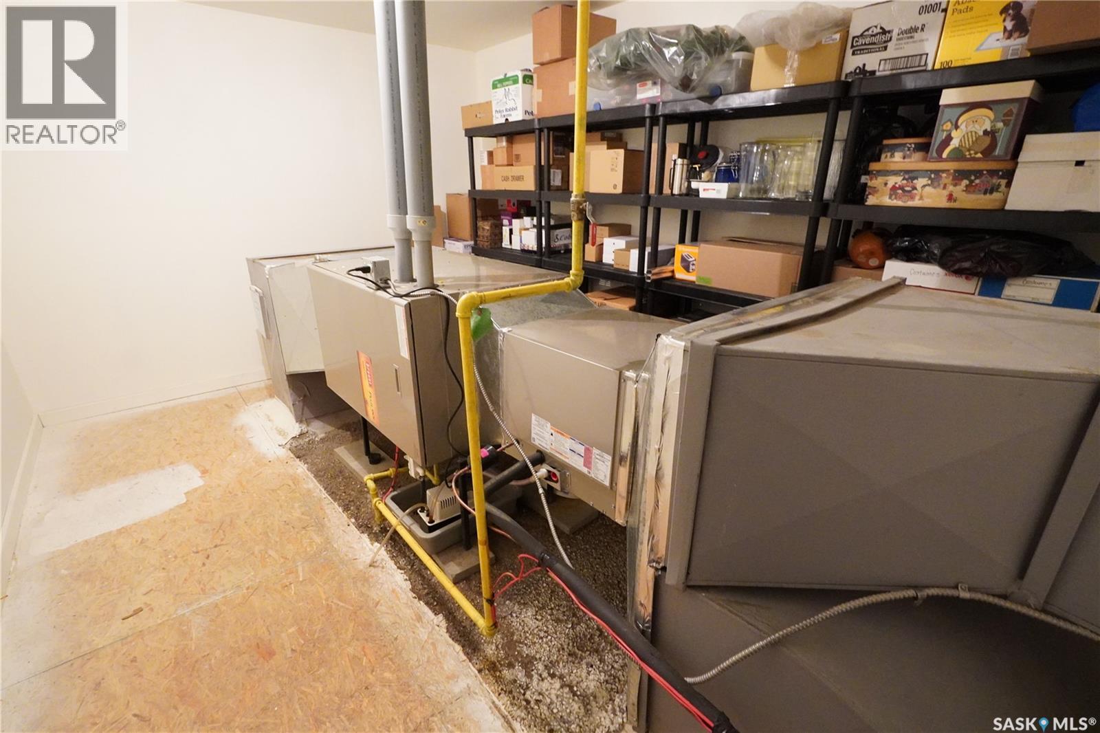 408 Main Street, Gravelbourg, Saskatchewan  S0H 1X0 - Photo 35 - SK024864