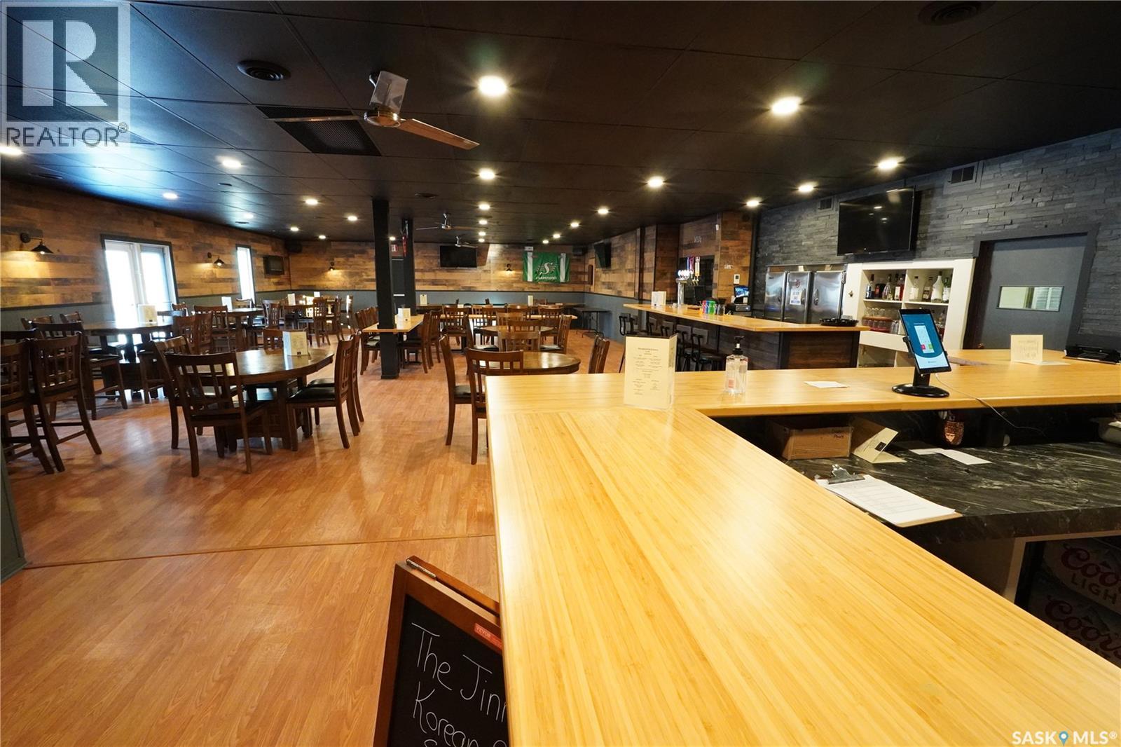 408 Main Street, Gravelbourg, Saskatchewan  S0H 1X0 - Photo 6 - SK024864