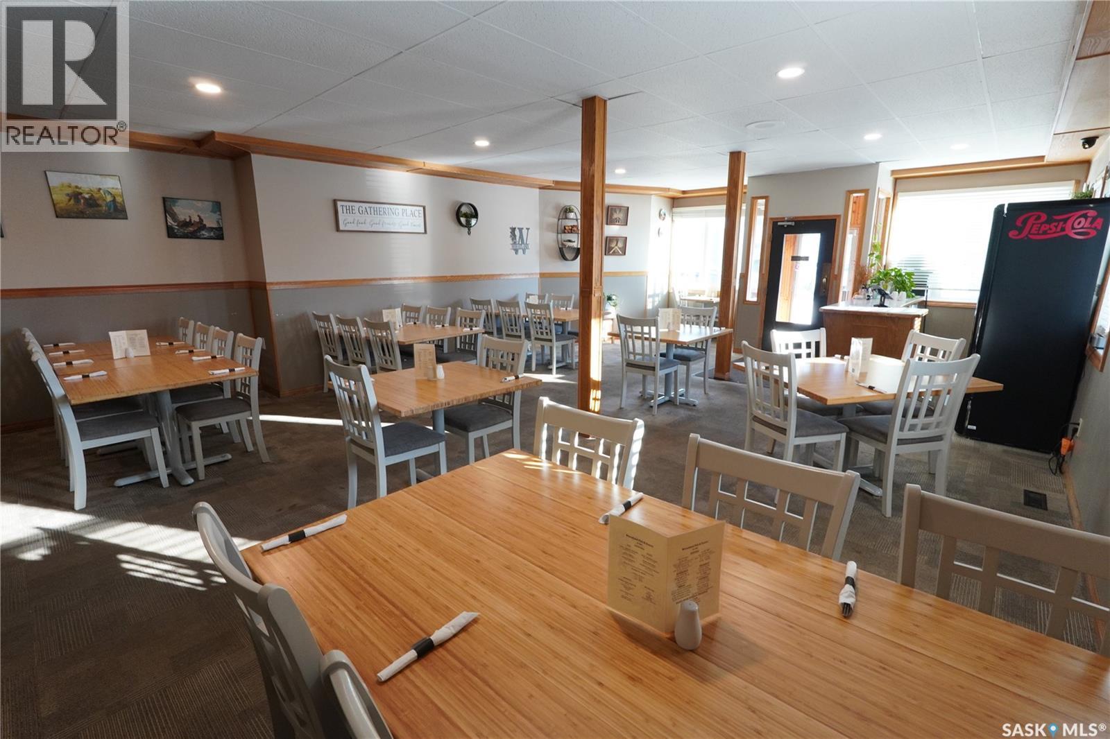 408 Main Street, Gravelbourg, Saskatchewan  S0H 1X0 - Photo 9 - SK024864