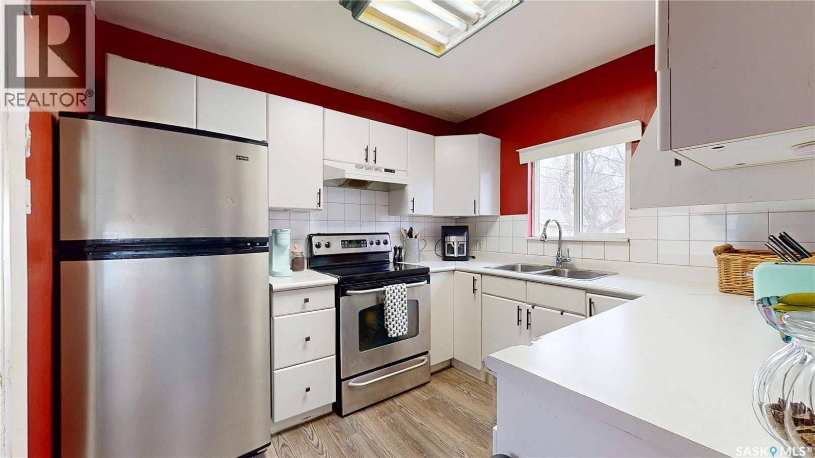 1345 Aberdeen Street, Regina, Saskatchewan  S4T 5K3 - Photo 8 - SK024853