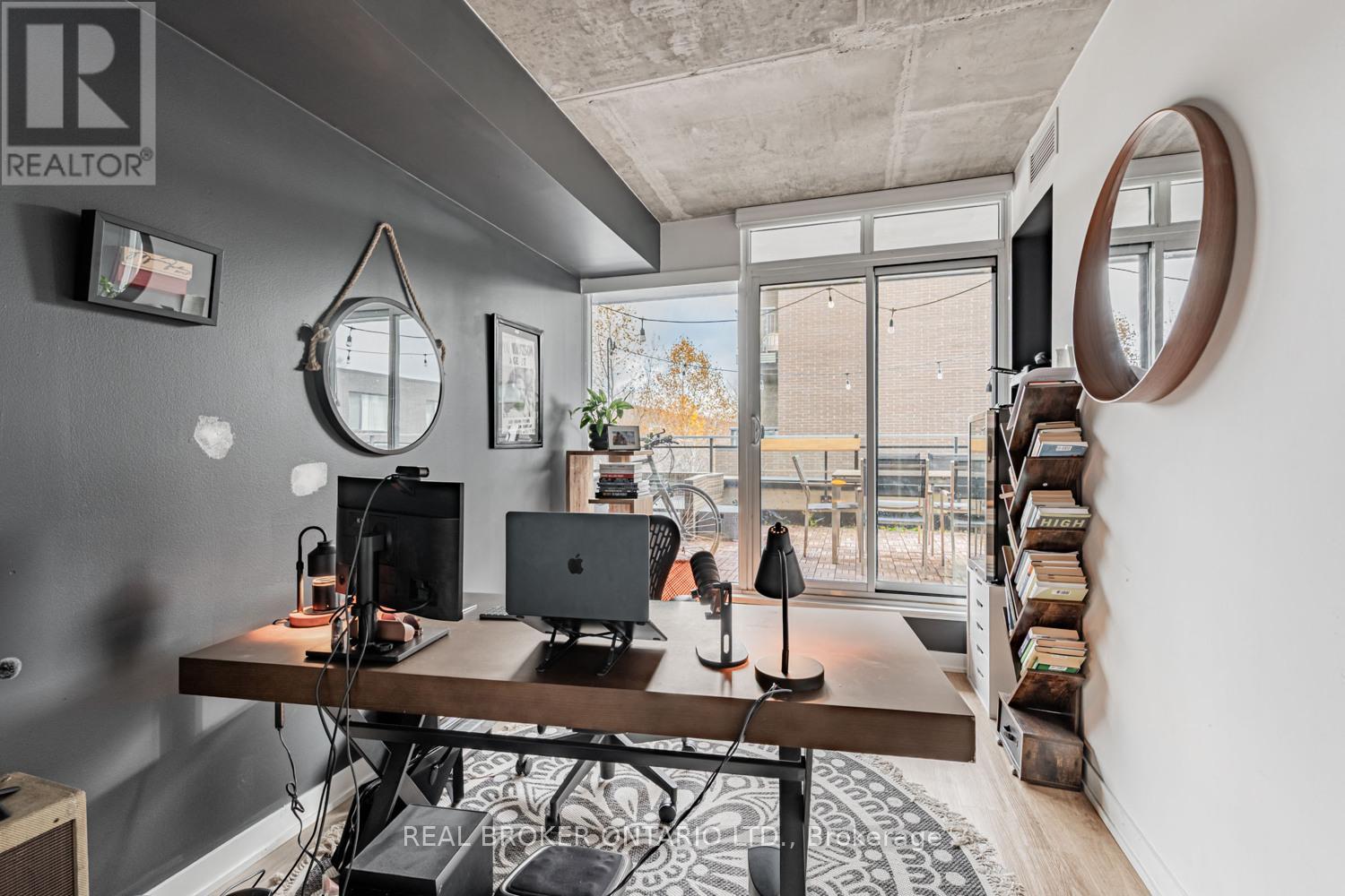 213 - 205 Manning Avenue, Toronto, Ontario  M6J 1V5 - Photo 16 - C12584736