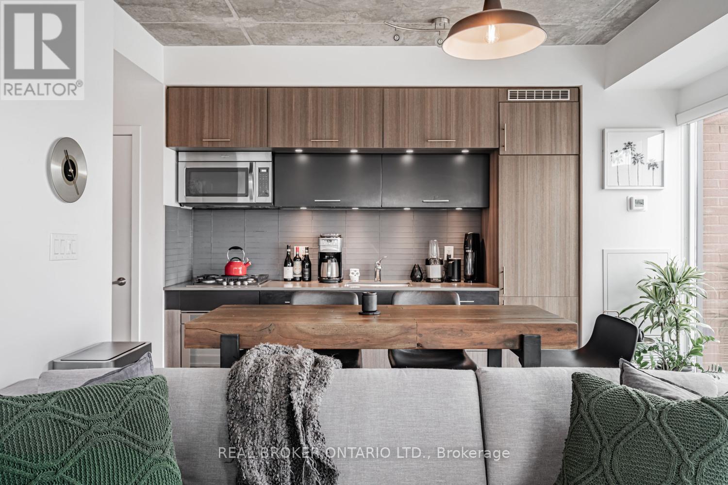 213 - 205 Manning Avenue, Toronto, Ontario  M6J 1V5 - Photo 6 - C12584736