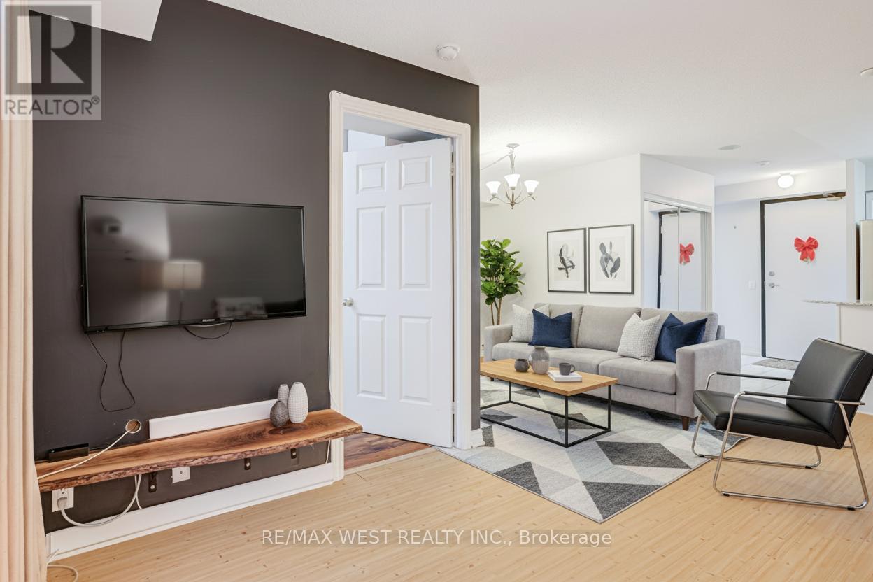 709 - 1720 Eglinton Avenue E, Toronto, Ontario  M4A 2X8 - Photo 11 - C12584770