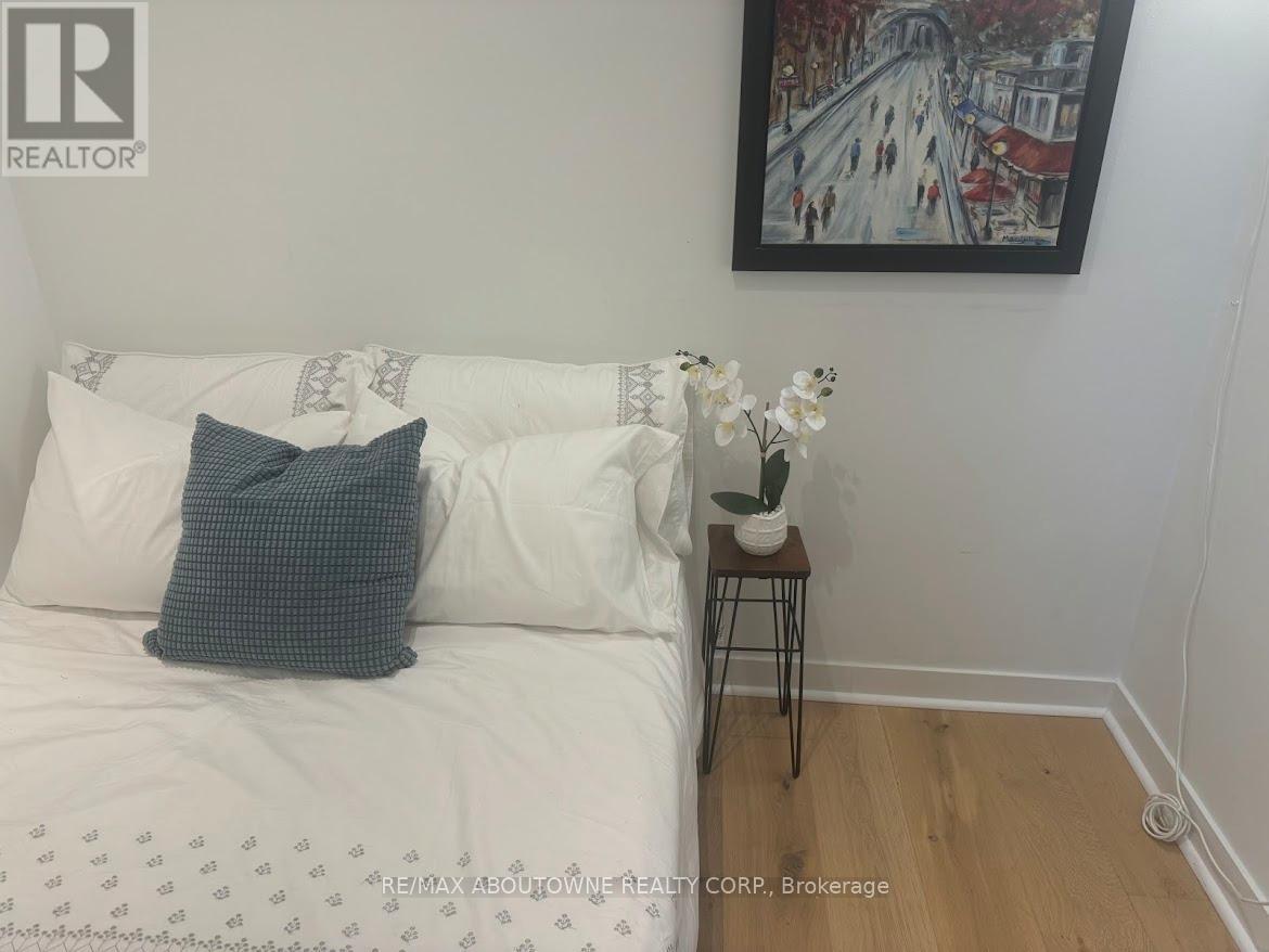 217 - 295 Adelaide Street W, Toronto, Ontario  M5V 0L4 - Photo 6 - C12584854